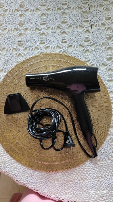 Suszarka do włosów Remington z dyfuzorem