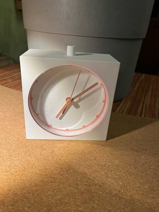 Годинник будильник ikea