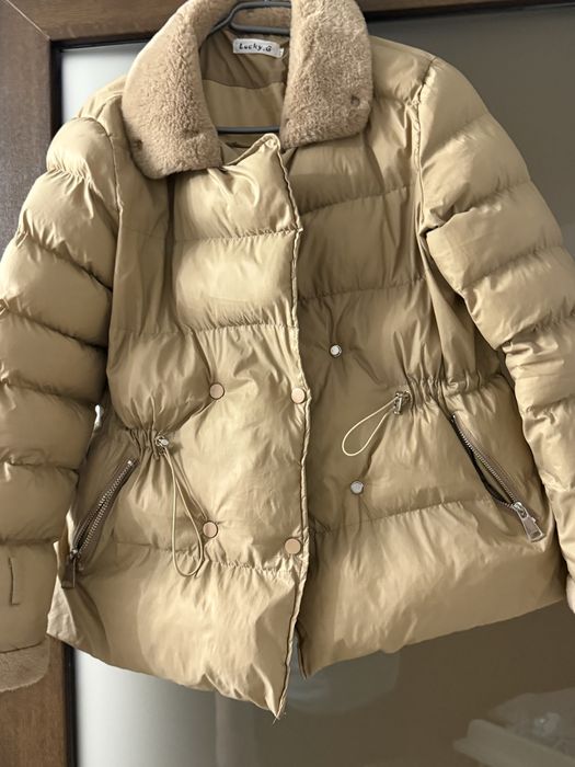 Куртка  в дуже гарному стані