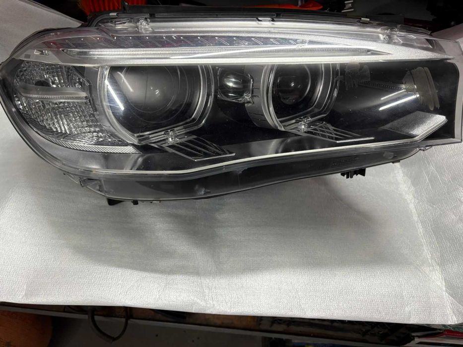 Права фара BMW F15 F16 USA ОРИГІНАЛ