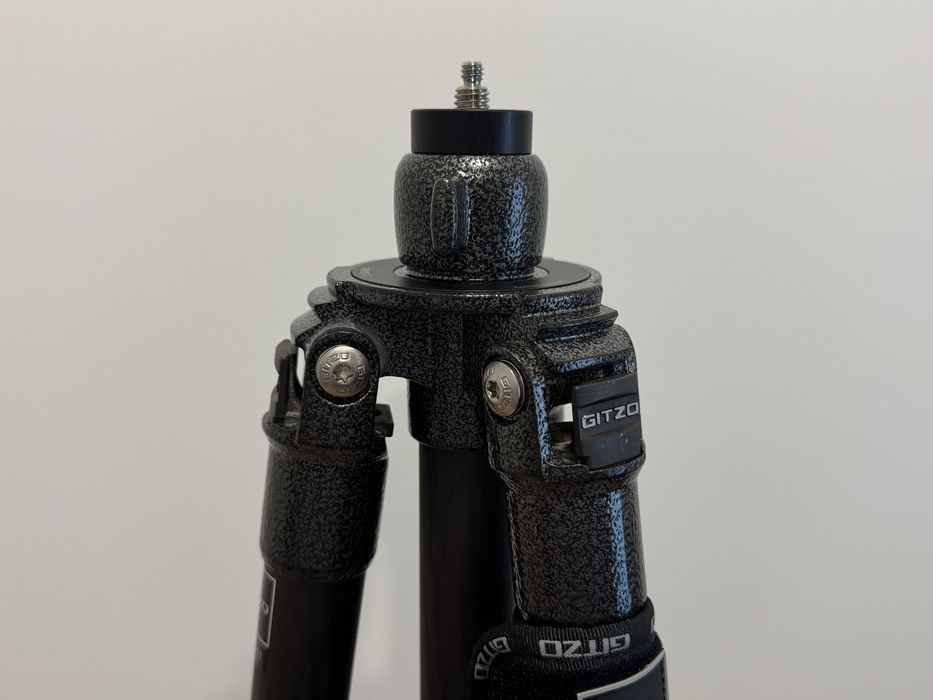 Tripé Gitzo Mountaineer GT2541G + acessórios