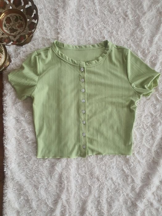 Zielona bluzka na krótki rękaw