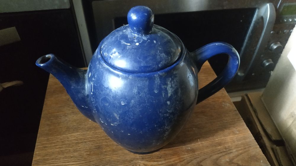 Продам чайники разные