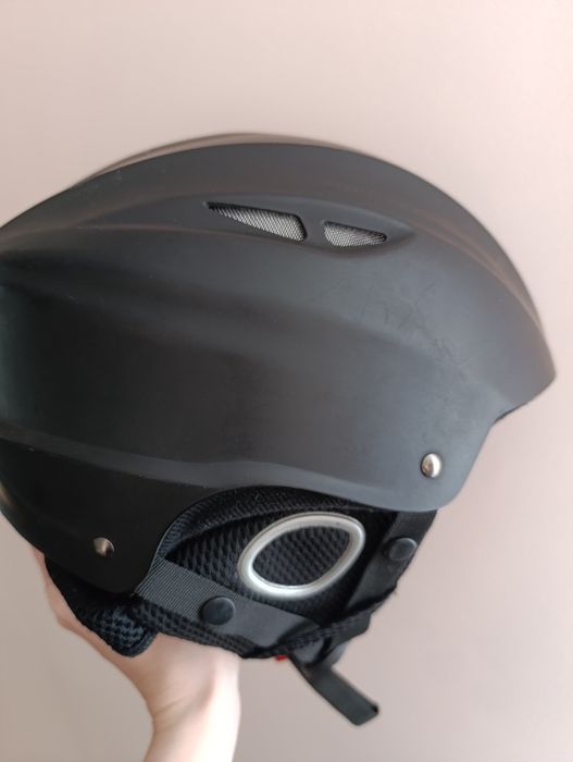 Шолом для сніжного спорту