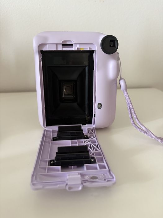 Máquina Fotográfica Instantânea FUJIFILM Instax Mini 12 Lilás