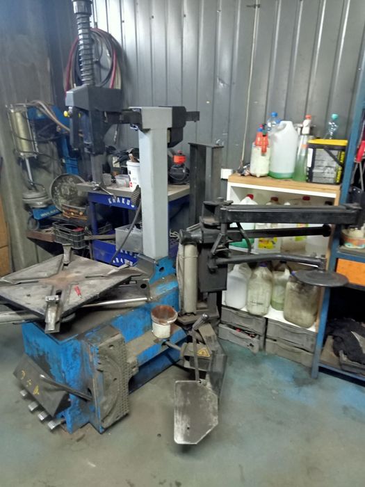 Montażownica z przystawką