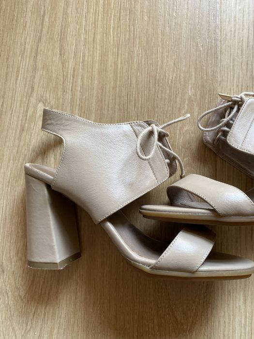 Skorzane sandaly Wojas