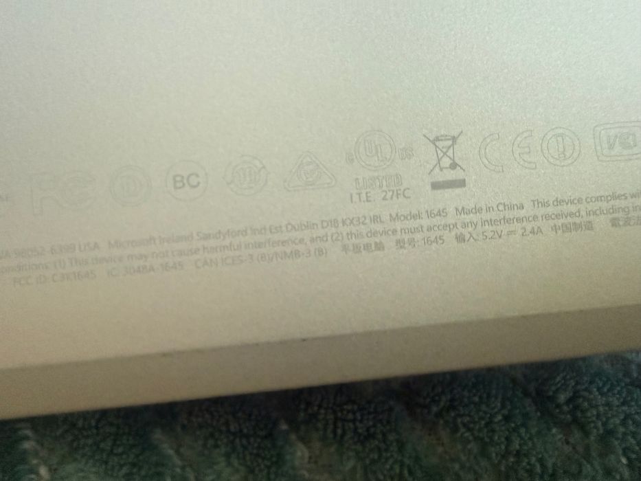 Планшет Microsoft Surface  1645 4 ядра батарея 5 один