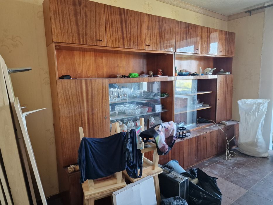 Продам корпусную стенку срочно