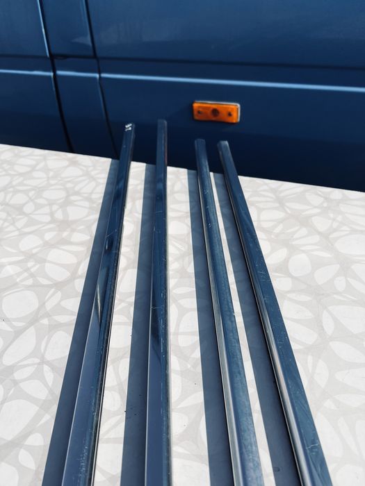 BMW E60 комплект молдингів під скло зовншній е60 Молдинг Скла ХРОМ