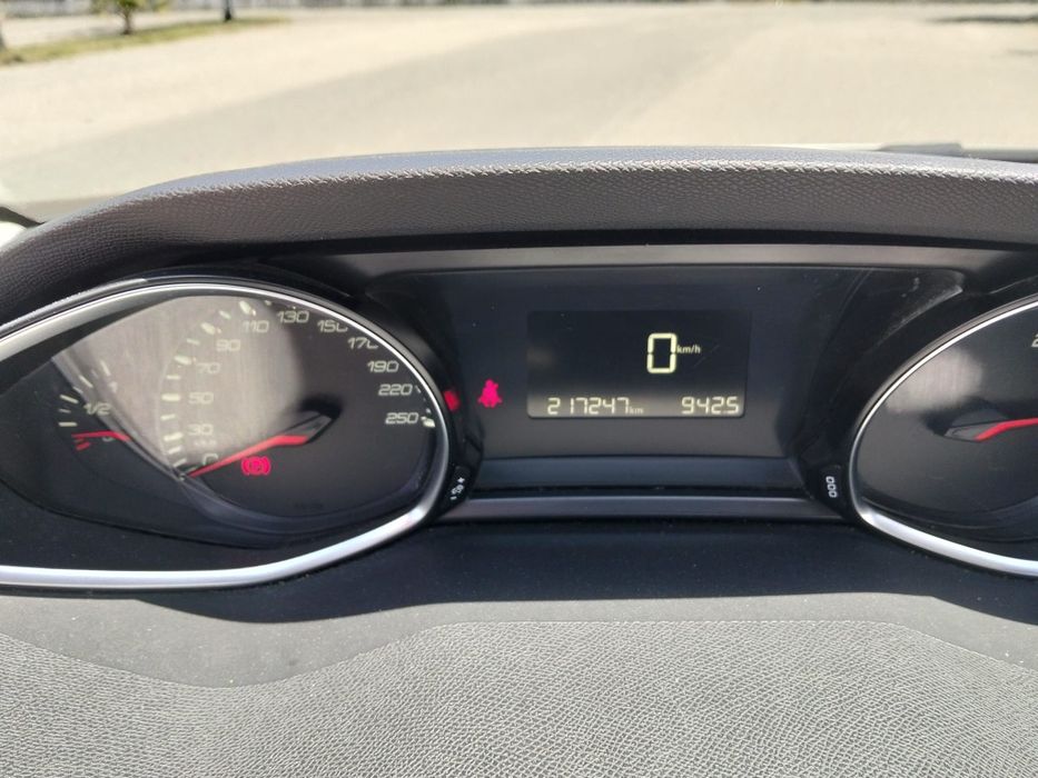 Peugeot 308 SW 2015