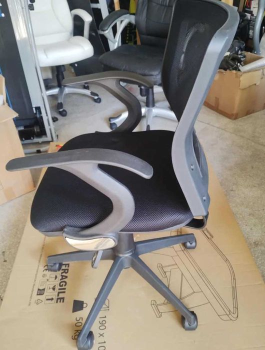 Fotel biurowy Leder  siatka do 130 kg