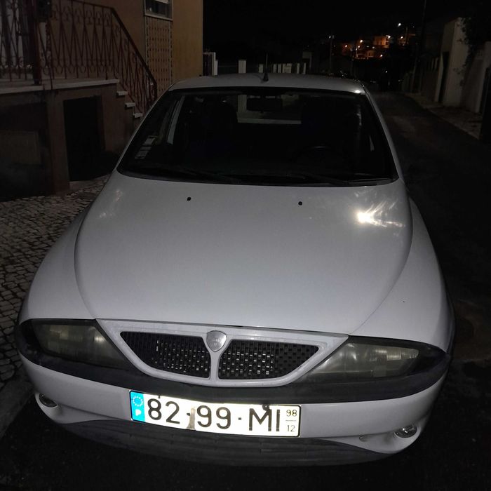 Vende para peças ou inteiro