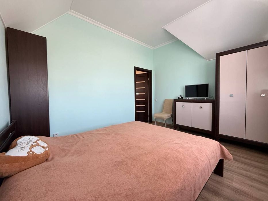 Затишний будинок для родини у Березівці.