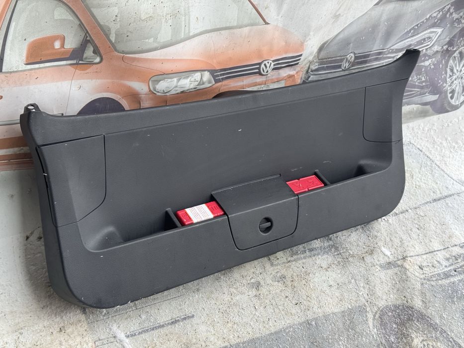 Обшивка ляди гольф 7 карта багажника golf 7 пластик задніх дверей
