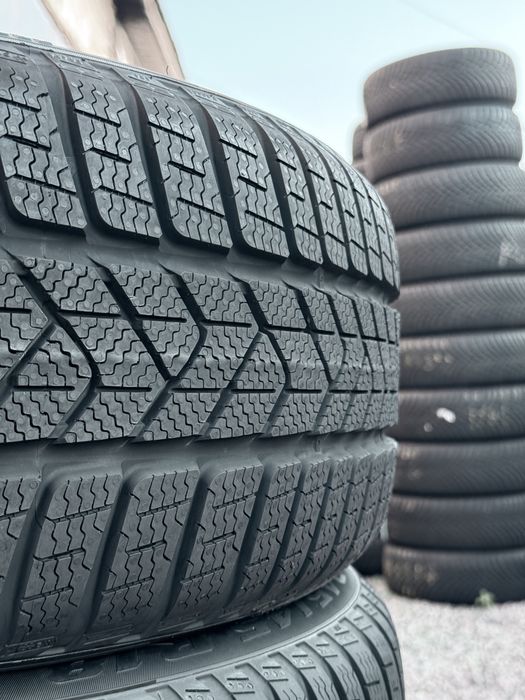 245 45 18 Pirelli Sottozero 3 НОВІ