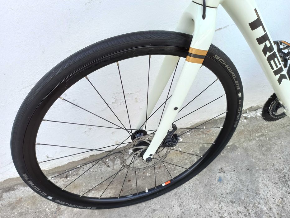 Rower gravel przełaj Trek Checkpoint AL3 koła 28 na M 165-180 cm