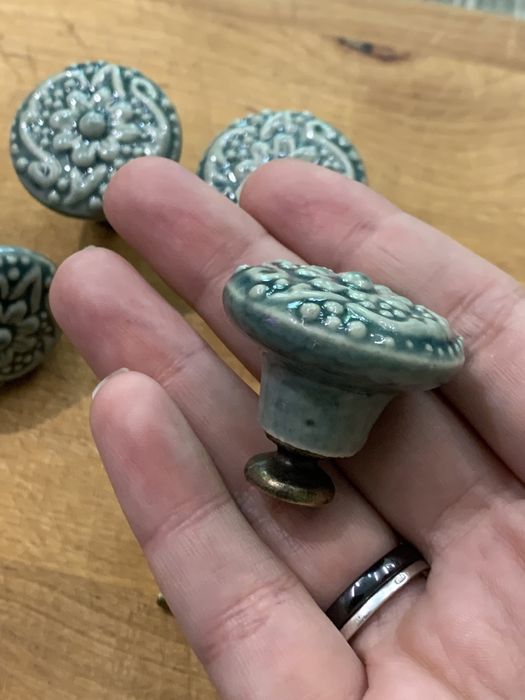 Мебельные ручки