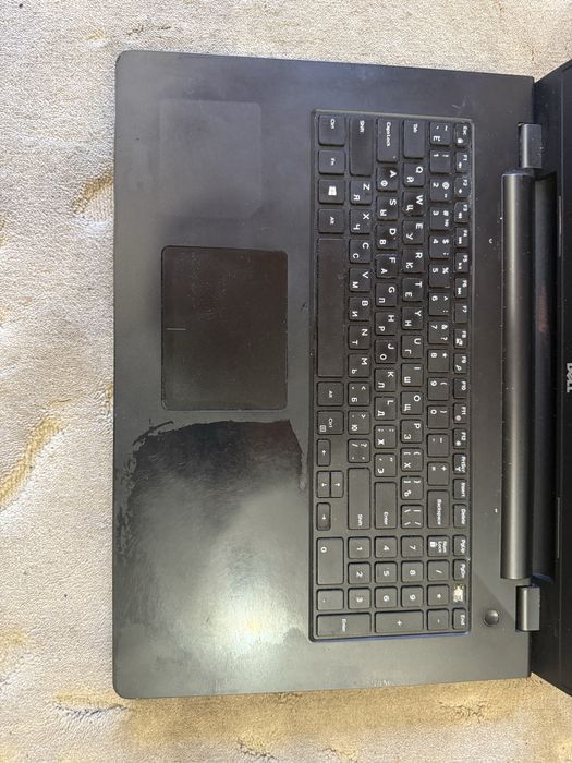 Ноутбук Dell Inspiron 17-5748