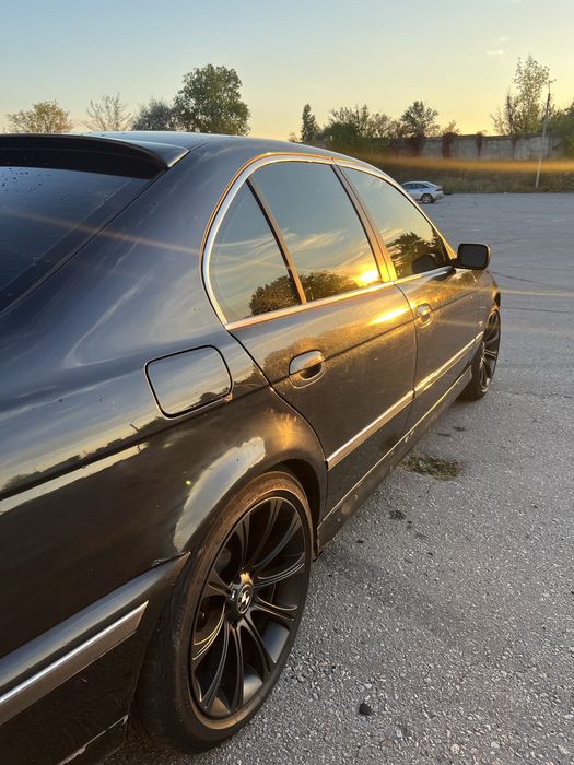BMW 520i 1998 года