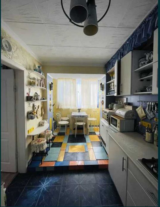 Пропоную до продажу 3  кімнатну квартиру.