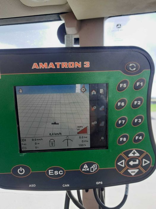Opryskiwacz Amazone UX 4200