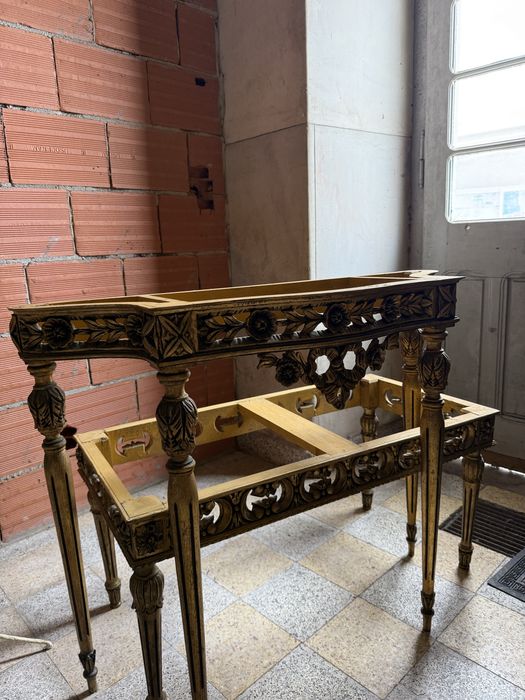 Pés de mesa em madeira