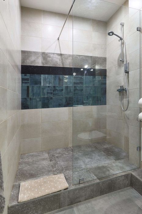 Люкс - ДВІ спальнІ  МЕТРО Хрещатик Лютеранська 3