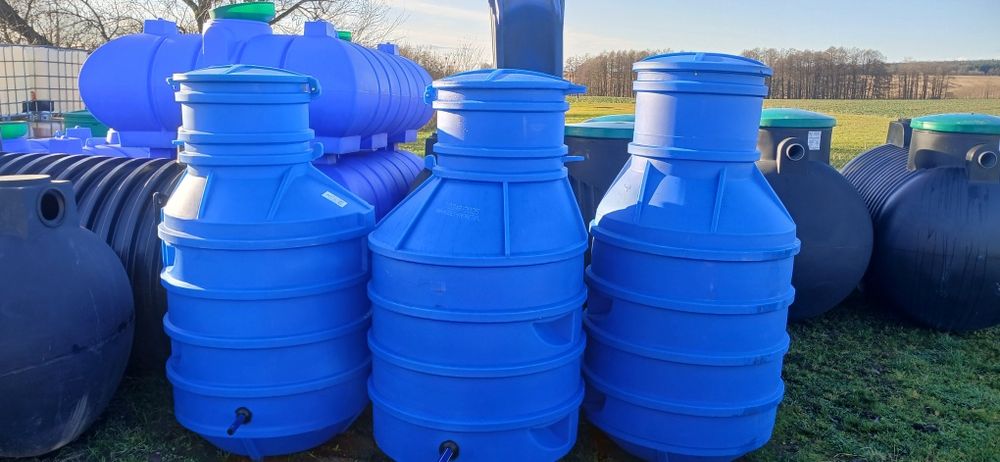 Studnia wodomierzowa DN 1000, studnia głębinowa