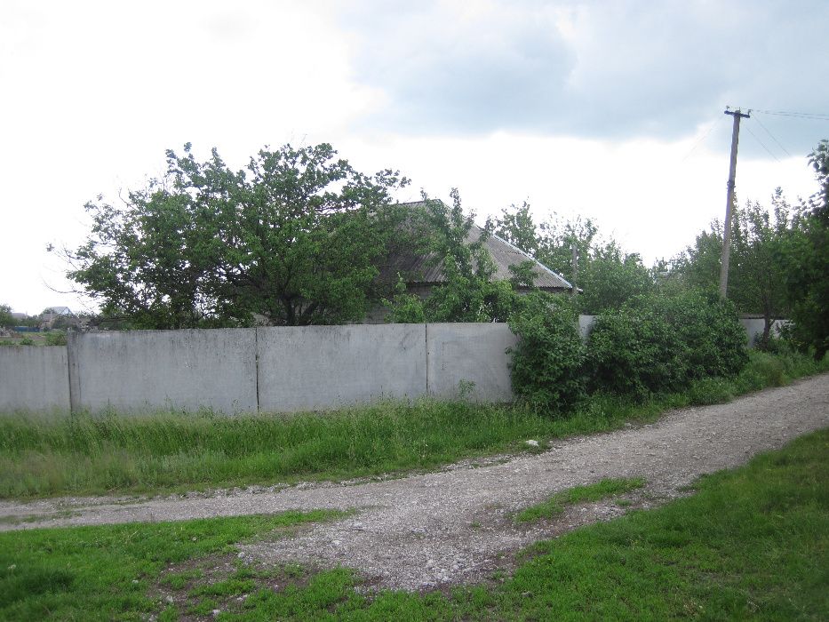 Продам Свой Дом в Партизанском. 15 км. до г. Днепр . Участок 40 соток.