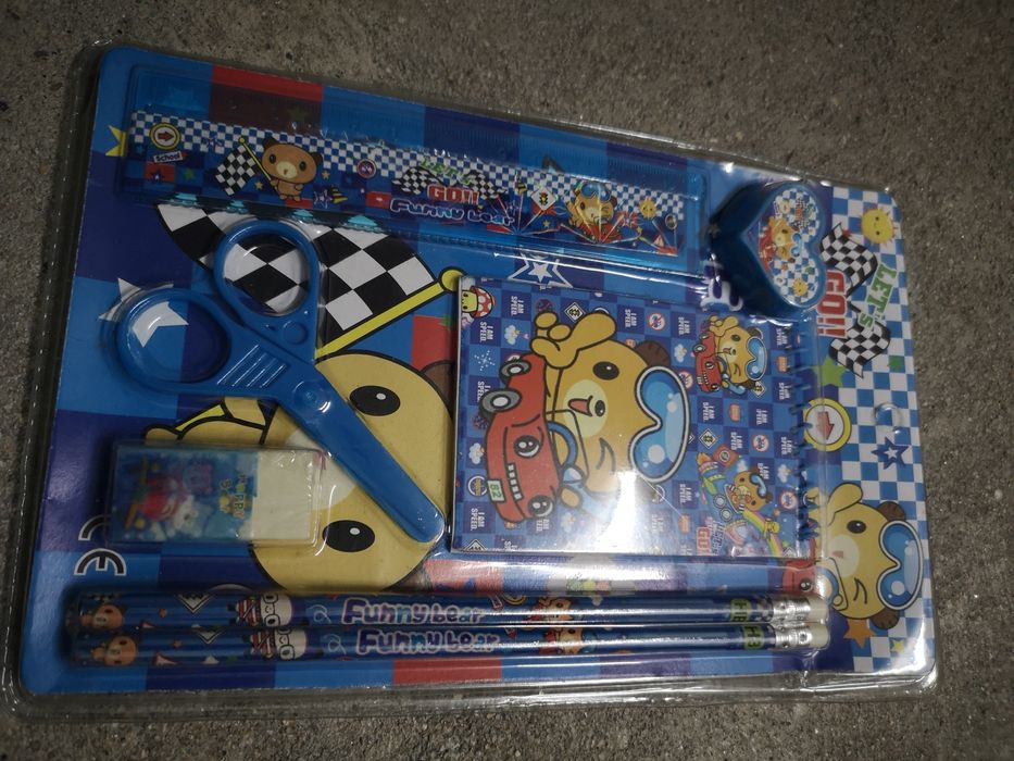 Estojo completo para a escola