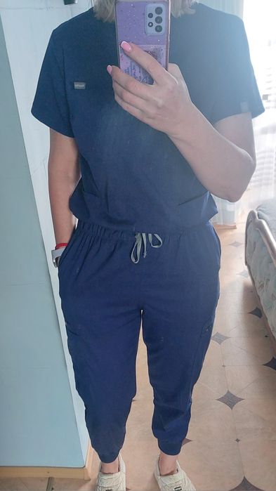 Продається медичний костюм