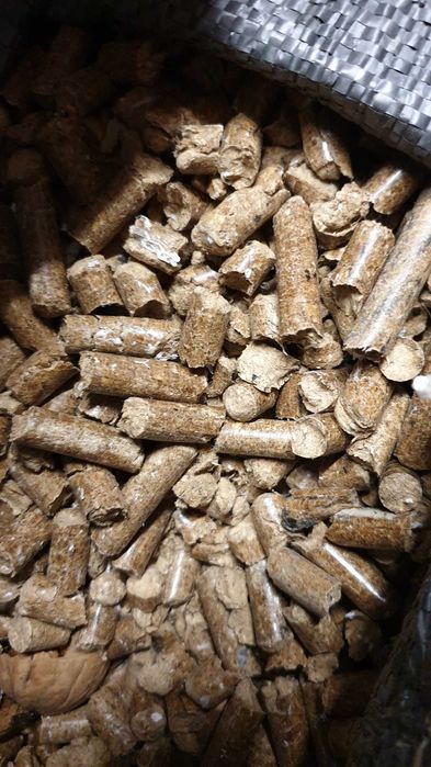 Pellet drzewny sosna