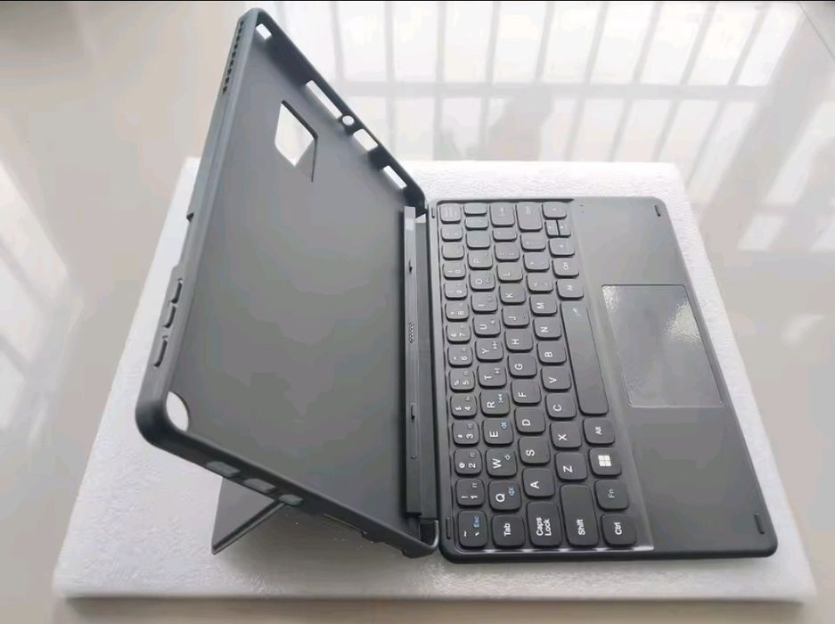 Chuwi Hi10 X1 - чехол (бампер) + клавиатура