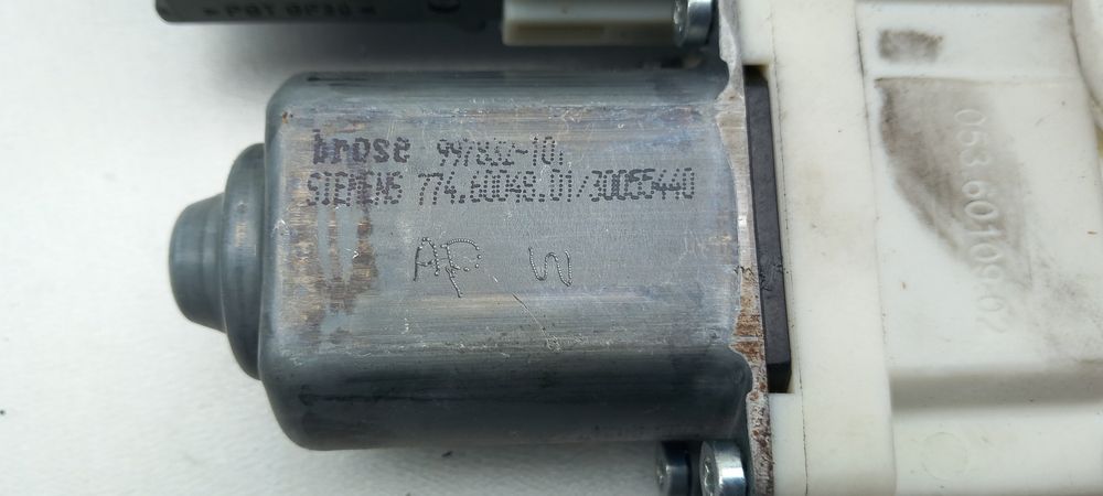 Motor vidro frente esquerdo PEUGEOT 307 (3A/C)