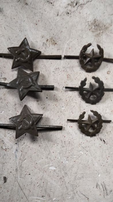 Военная звёздочка с сером и молотом