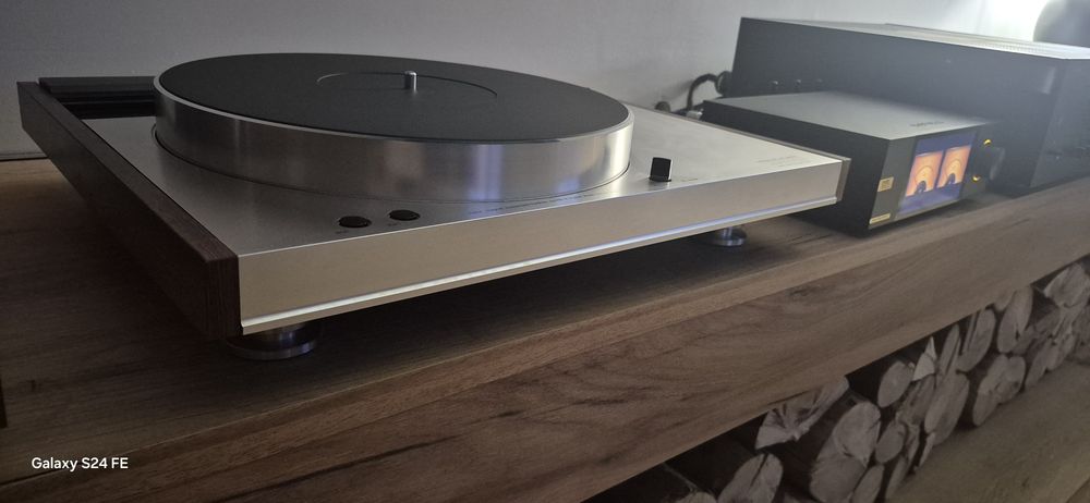 Gramofon Luxman 441