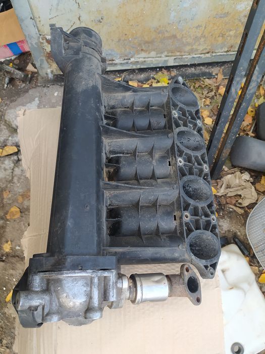 Впускной коллектор (в  Mercedes Vito W638, 2.2 CDi (OM611), A611
