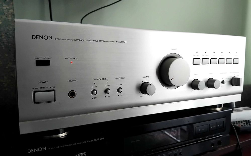 Wzmacniacz Denon PMA- 925r + pilot stan bardzo dobry z pilotem