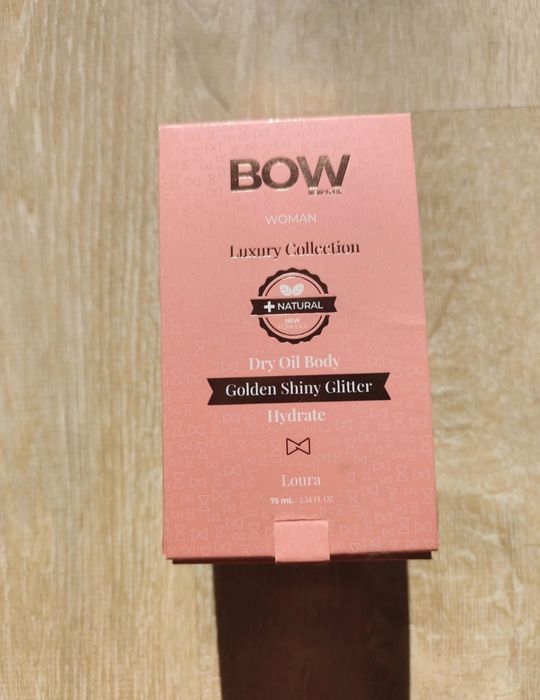 Bow New York Golden Shiny Glitter Dry Oil Body