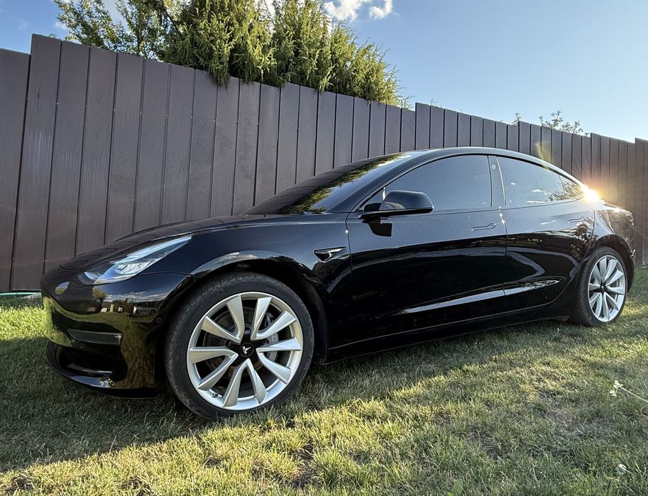 Tesla model 3, 2020