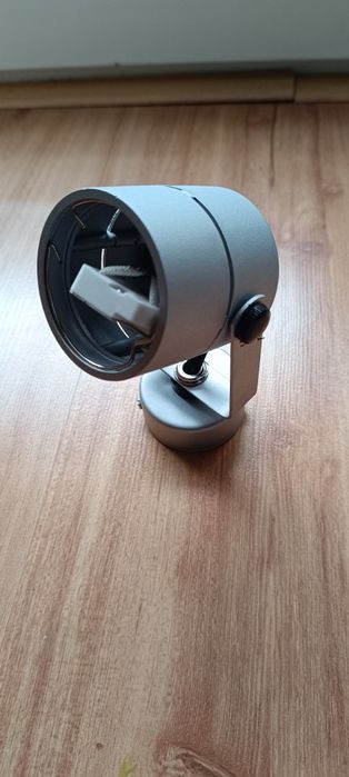 Superpłaska wysokonapięciowa halogenowa