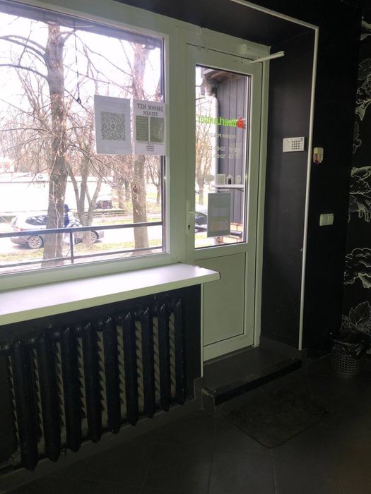 Оренда фасадного приміщення Центр, канікули,кутове фасадне приміщення