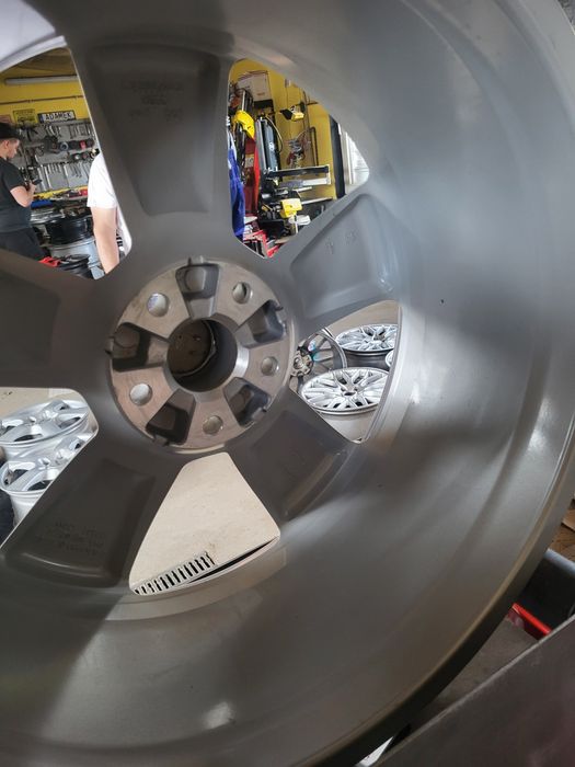 4× Felga aluminiowa Audi OE Q4 8.0" x 19" 5x112 ET 45