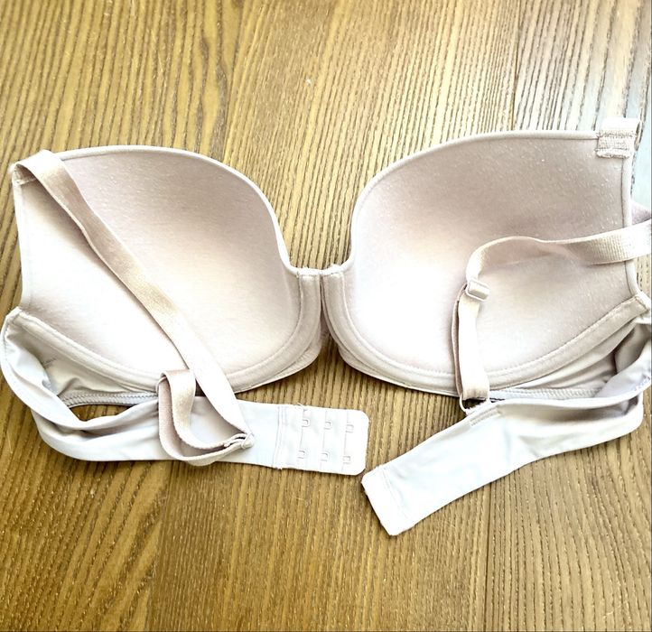 Жіноча білизна бюсгалтер