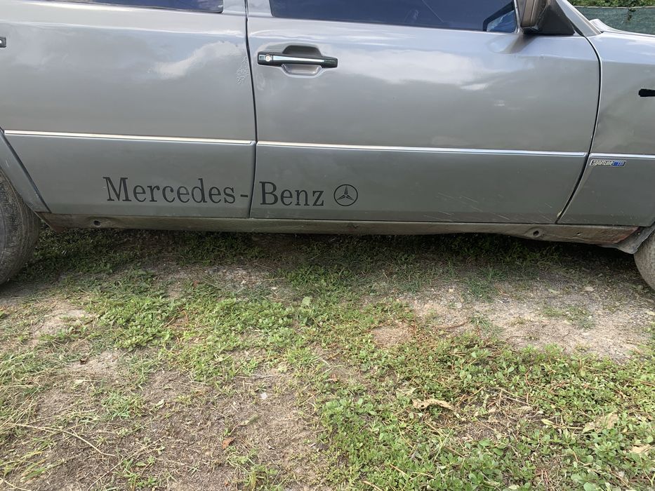 Продам Мерседес 124