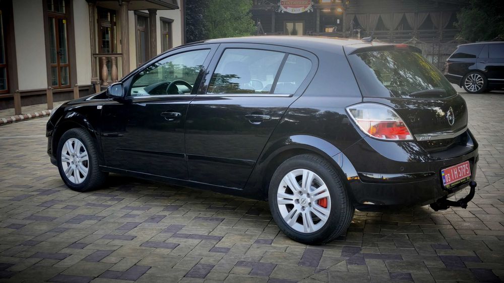 Opel Astra 2009р шкіра 1,6 бензин Без підкрасів Розмитнена Ідельний стан!