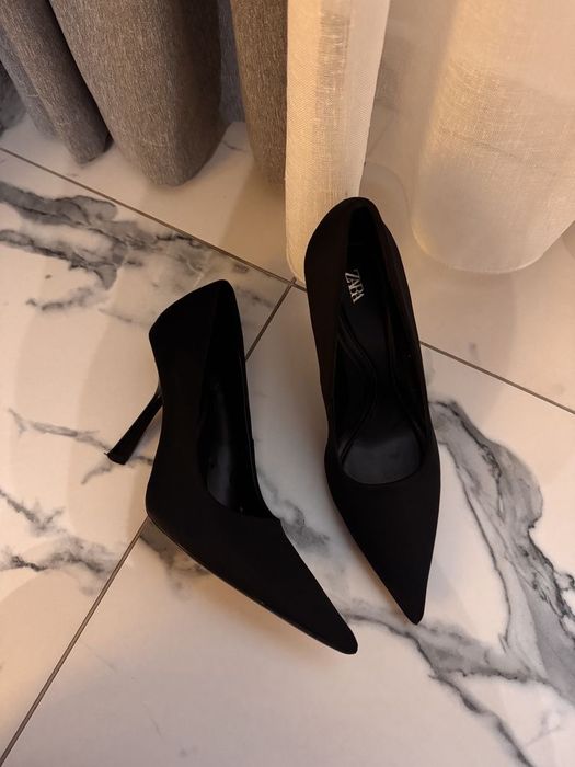 Туфлі zara на каблуку