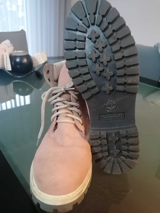 Botas cor de rosa timberland