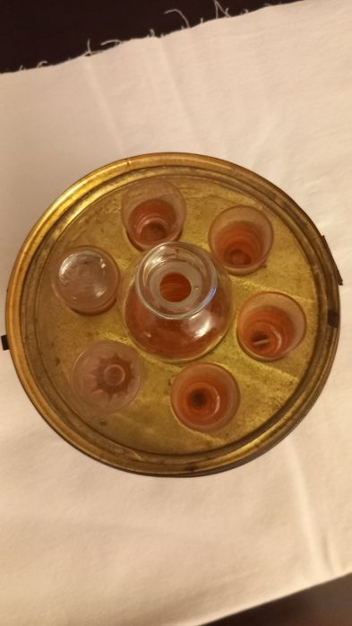 Conjunto de bar de garrafa e copo de licor